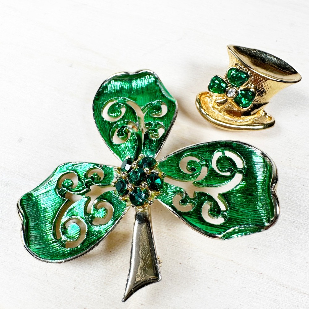 St Patricks Day Brooch Set of 2 Clover Shamrock‎ Hat Avon Pin Patty's